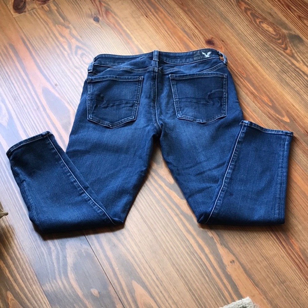 American Eagle 360 super stretch crop, size 6